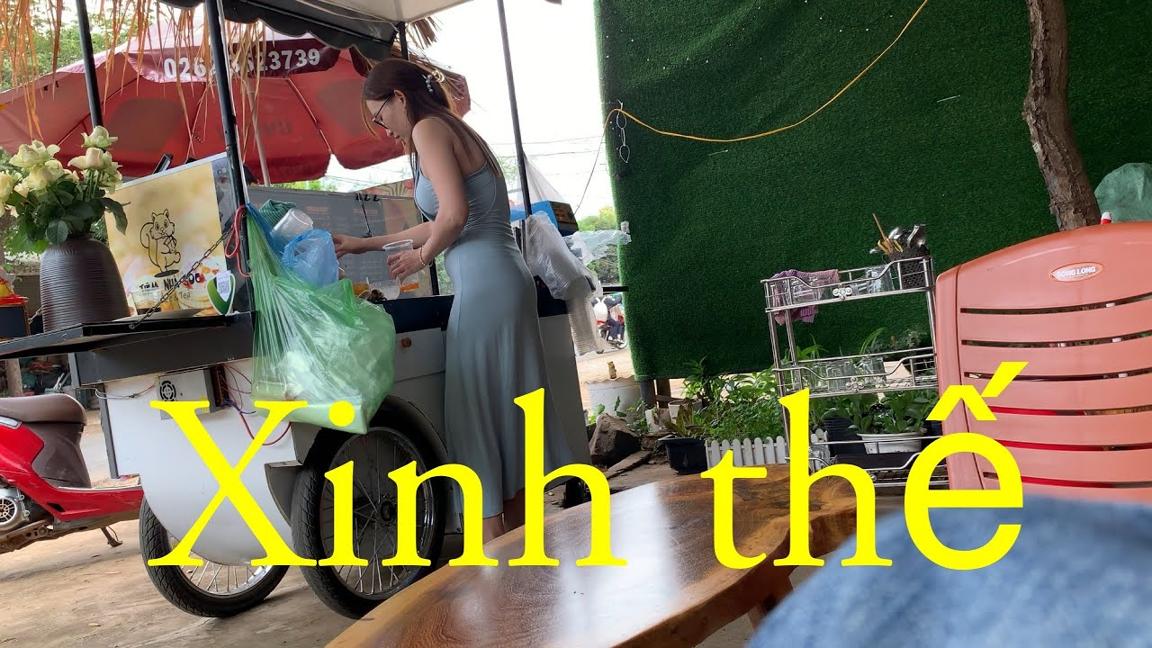 Uống cà phê ngắm gái xinh độc lạ nhất Việt Nam